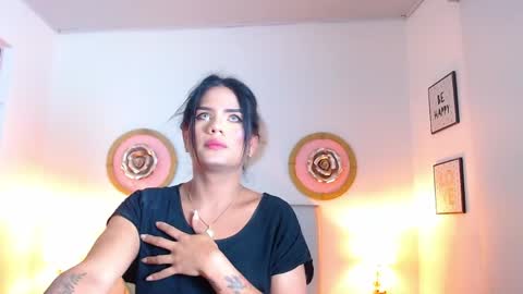 zoe_hecate online show from May 5, 9:39 am