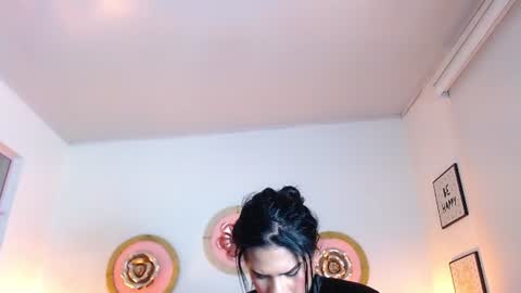 zoe_hecate online show from June 19, 9:46 am