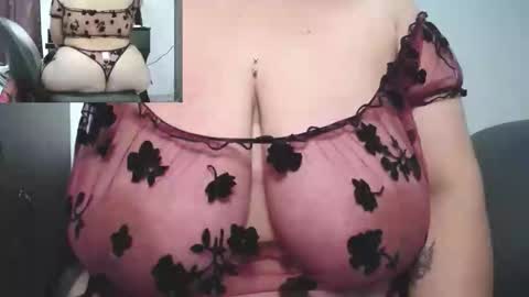 zoe hotxxx online show from November 13, 3:00 pm