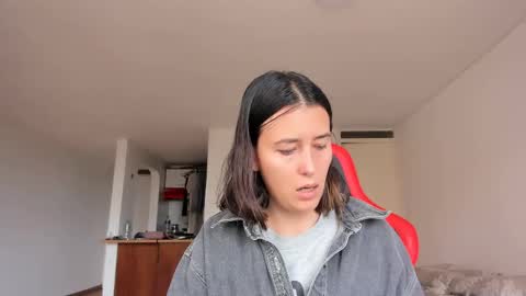 ZOE online show from February 9, 8:13 pm