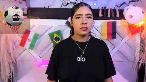 Zoey  online show from June 25, 9:30 pm