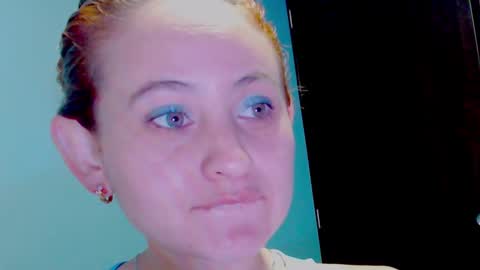 Zoe online show from December 12, 3:21 am