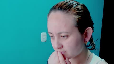 Zoe online show from January 7, 1:14 pm