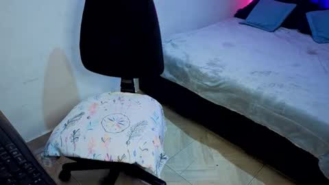 ZOE online show from March 2, 2:03 am