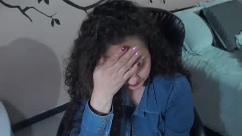 Zoe Koller online show from November 28, 1:19 am