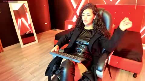zoe  online show from June 26, 4:06 am