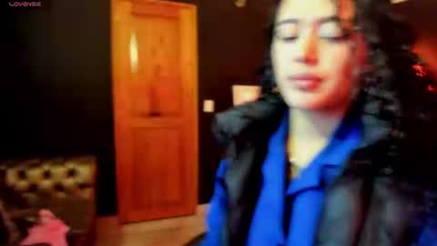 zoe  online show from July 12, 2:02 am