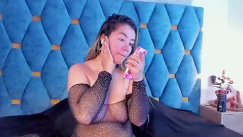 SWEET ZOE online show from August 1, 11:31 am