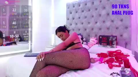 zoe  online show from July 29, 8:18 pm