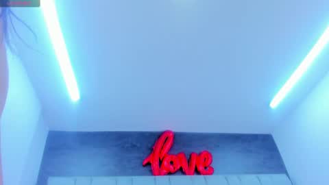 Zoe online show from October 29, 12:29 pm