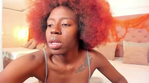 Snapshot of zoe_novakk chatting on November 2, 4:42 pm Zoe Novakk online show from November 2, 4:42 pm