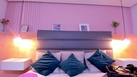 Snapshot of zoe_novakk chatting on November 5, 1:55 pm Zoe Novakk online show from November 5, 1:55 pm