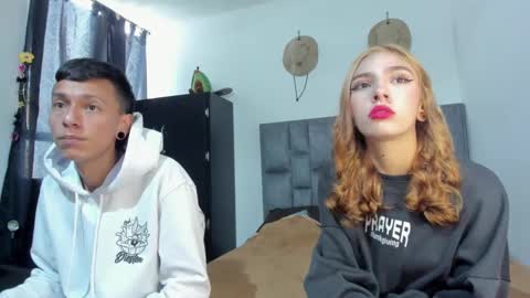 Snapshot of zoe_painn chatting on September 26, 5:39 pm She Zoe He Painn online show from September 26, 5:39 pm