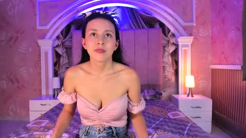 zoe_pettite_ online show from February 28, 2:31 pm