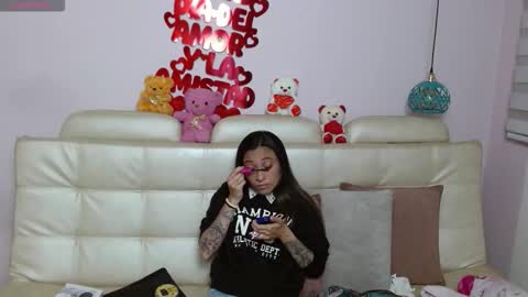 zoe online show from September 16, 8:10 pm