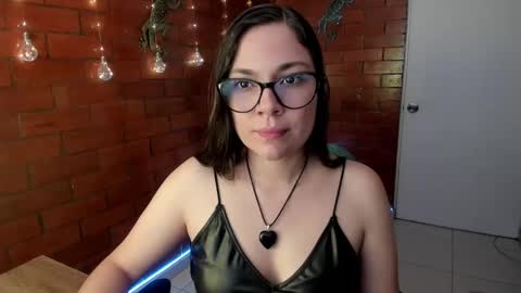 Zoe  online show from February 26, 3:52 pm