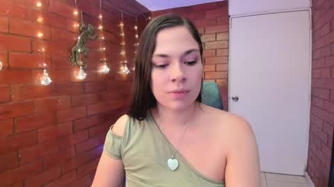 Zoe  online show from September 18, 3:14 pm