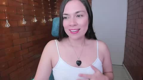 Snapshot of zoe_ringer chatting on February 16, 4:36 pm Zoe online show from February 16, 4:36 pm