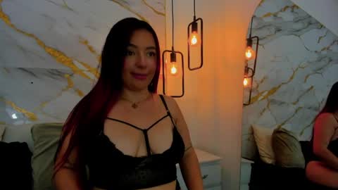 Snapshot of zoe_ross1 chatting on April 1, 11:24 pm Zoe online show from April 1, 11:24 pm