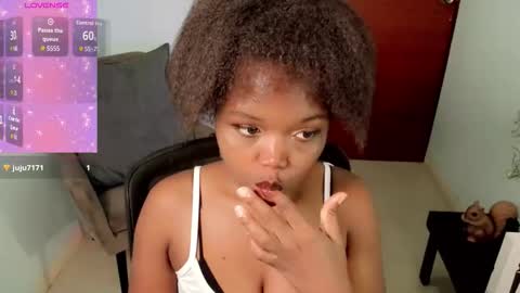 zoe_salddana online show from March 19, 3:16 pm