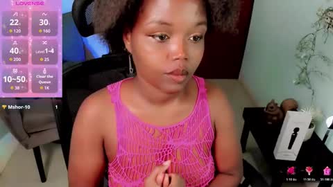 zoe_salddana online show from March 21, 4:32 pm