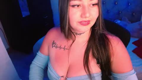ZOE online show from March 12, 10:39 pm