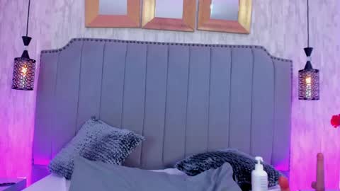 Snapshot of zoe_stargb chatting on February 14, 11:42 pm Camila Aristizabal online show from February 14, 11:42 pm