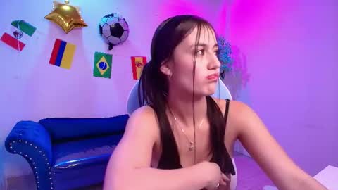 Zoe online show from July 13, 11:40 pm