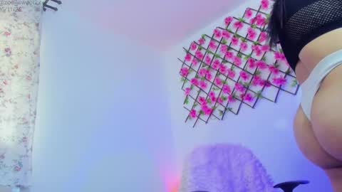 Snapshot of zoe_sweet22 chatting on November 27, 7:38 pm new count online show from November 27, 7:38 pm