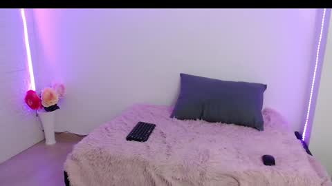 Carolina online show from February 12, 11:40 am