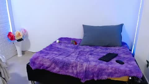 Carolina online show from February 27, 1:59 am