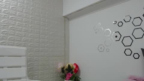 Carolina online show from September 27, 10:48 pm