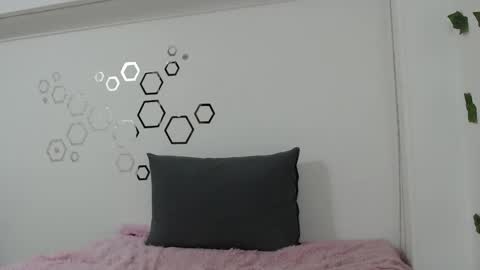 Carolina online show from September 28, 9:53 pm