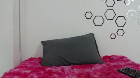 Carolina online show from November 21, 8:51 pm