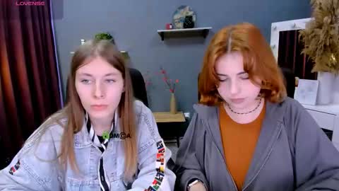 zoe_wind online show from September 22, 5:31 am