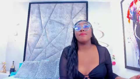 Snapshot of zoebrowns chatting on June 12, 12:04 pm Zoe online show from June 12, 12:04 pm
