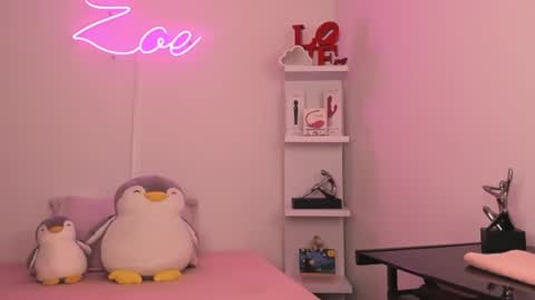 zoecams online show from March 25, 8:59 pm