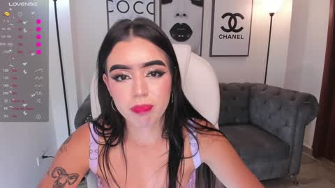 Snapshot of zoee_jackson chatting on December 28, 9:51 pm zoee jackson online show from December 28, 9:51 pm