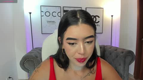 Snapshot of zoee_jackson chatting on February 3, 6:49 pm zoee jackson online show from February 3, 6:49 pm