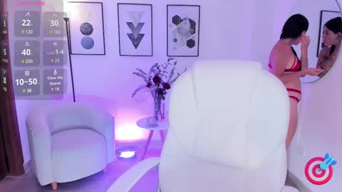 Snapshot of zoee_jackson chatting on February 18, 10:03 pm zoee jackson online show from February 18, 10:03 pm