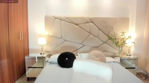 Snapshot of zoee_jackson chatting on February 20, 10:59 pm zoee jackson online show from February 20, 10:59 pm