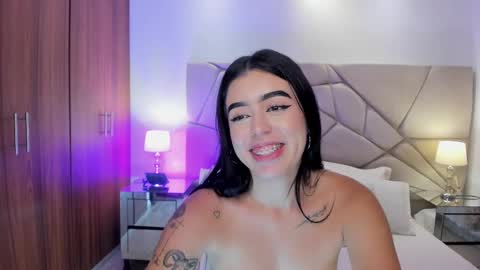 Snapshot of zoee_jackson chatting on March 10, 1:12 am zoee jackson online show from March 10, 1:12 am