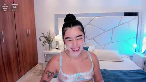 Snapshot of zoee_jackson chatting on March 12, 11:22 pm zoee jackson online show from March 12, 11:22 pm