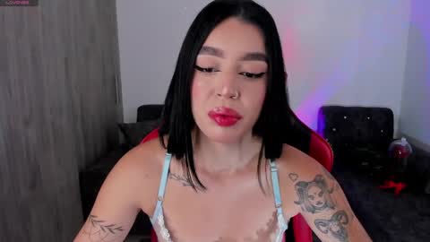 Snapshot of zoee_jackson chatting on May 10, 8:03 pm zoee jackson online show from May 10, 8:03 pm