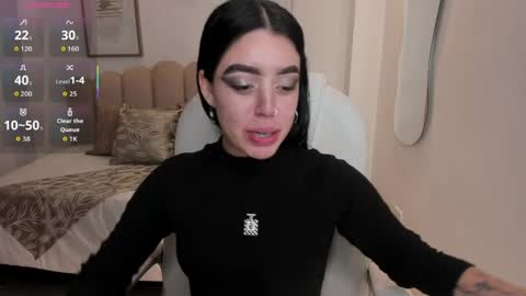 Snapshot of zoee_jackson chatting on June 6, 7:29 pm zoee jackson online show from June 6, 7:29 pm