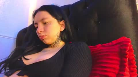 zoee jhonnyy online show from June 23, 6:11 am