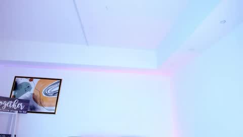 Snapshot of zoee_millerr chatting on March 26, 12:22 pm zoee_millerr online show from March 26, 12:22 pm