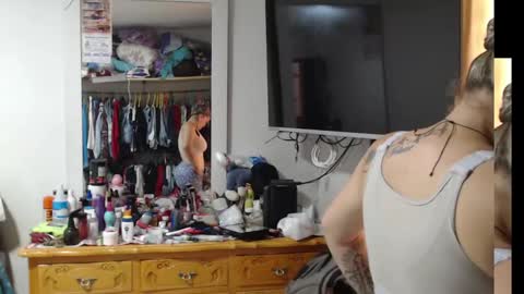 Snapshot of zoeecruz chatting on January 25, 3:52 pm zoeecruz online show from January 25, 3:52 pm