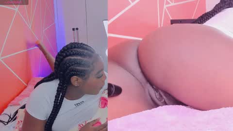 Snapshot of zoeethompson_cm chatting on December 2, 7:05 pm online show from December 2, 7:05 pm