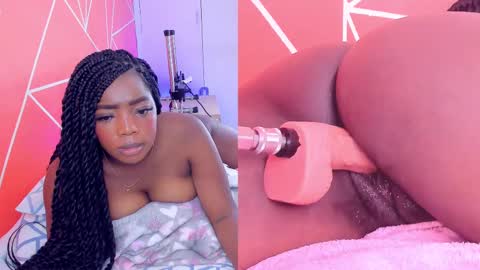 Snapshot of zoeethompson_cm chatting on February 25, 9:57 pm online show from February 25, 9:57 pm